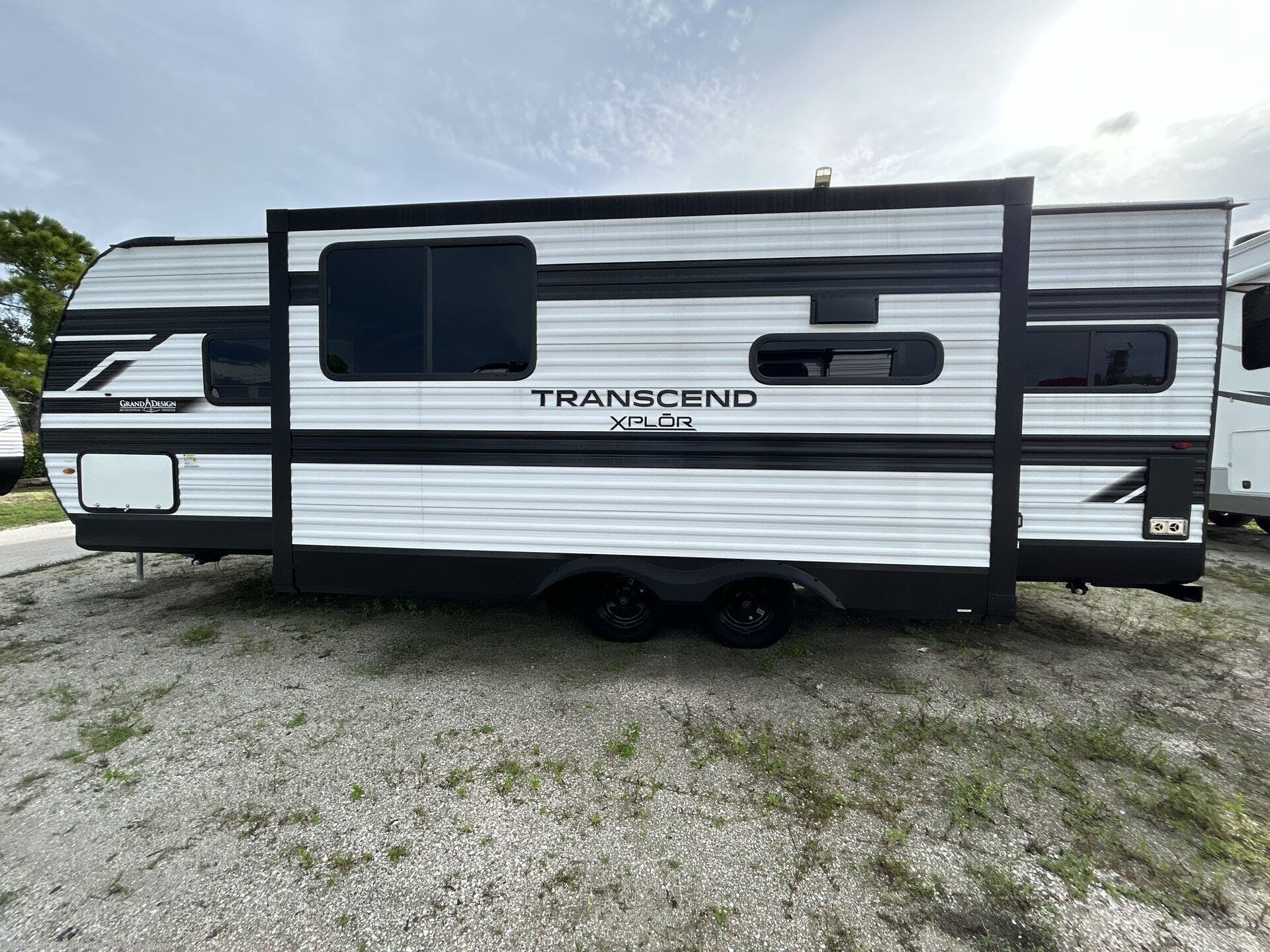 Contact us now about this 2026 Grand Design Transcend Xplor 25MLX! 2026 Transcend Xplor 25MLX by Grand Design from Blue Compass RV Fort Myers in Fort Myers, Florida