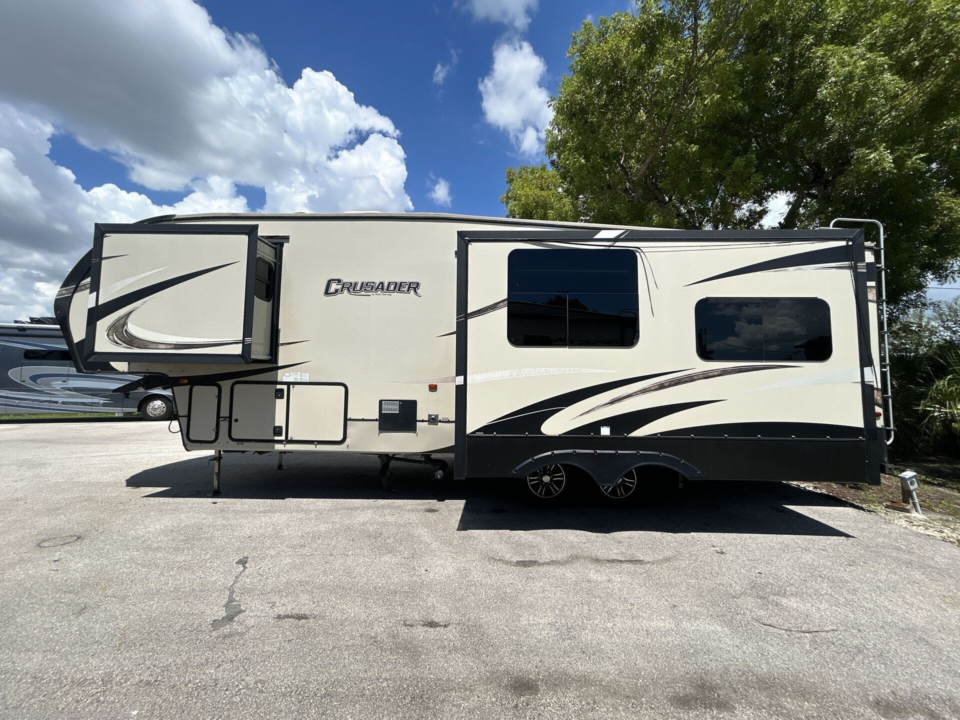 Used 2018 Prime Time Crusader 315RST available in Fort Myers, Florida