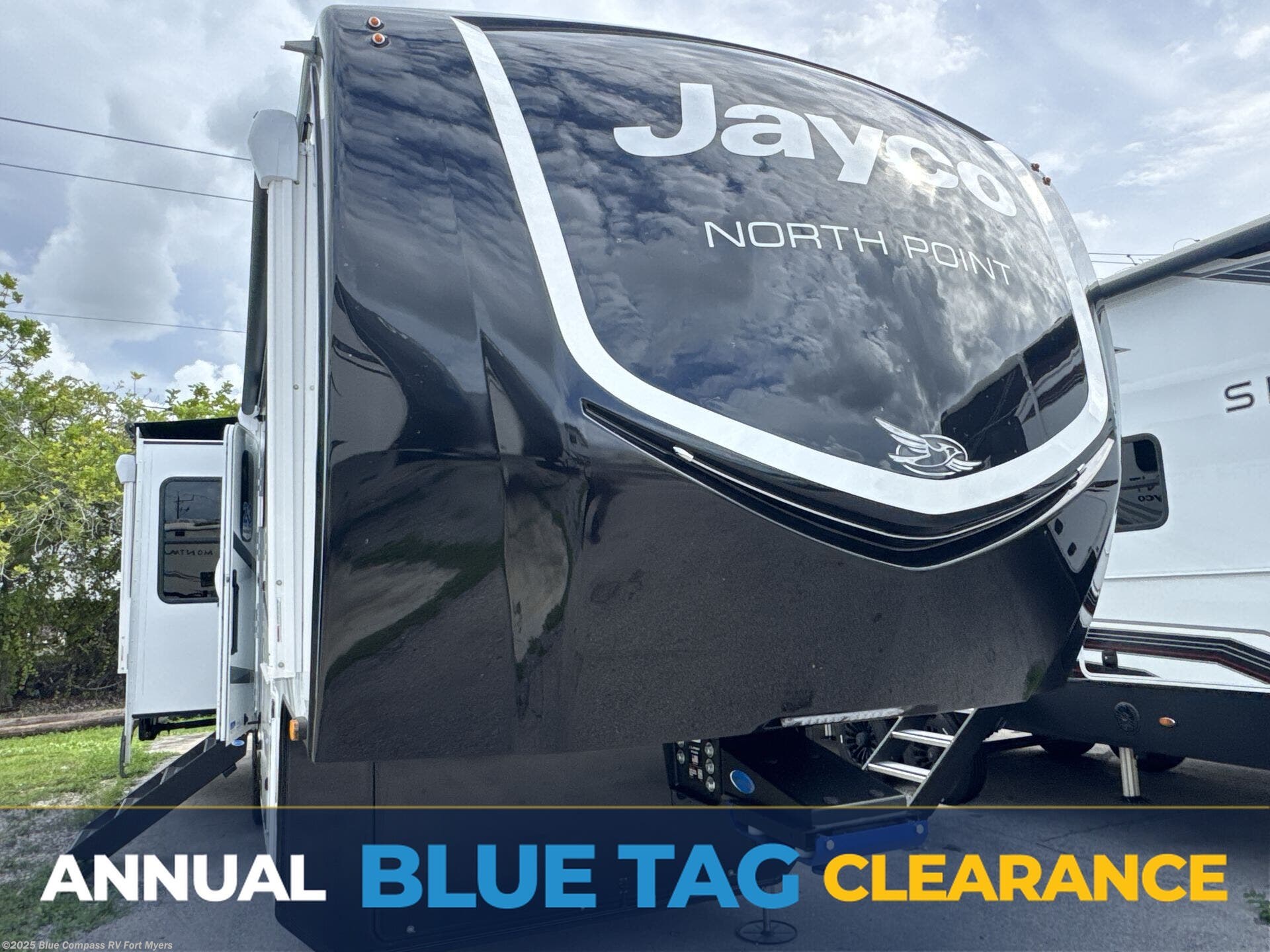 Email now about this 2026 Jayco North Point 310RLTS! New 2026 Jayco North Point 310RLTS available in Fort Myers, Florida