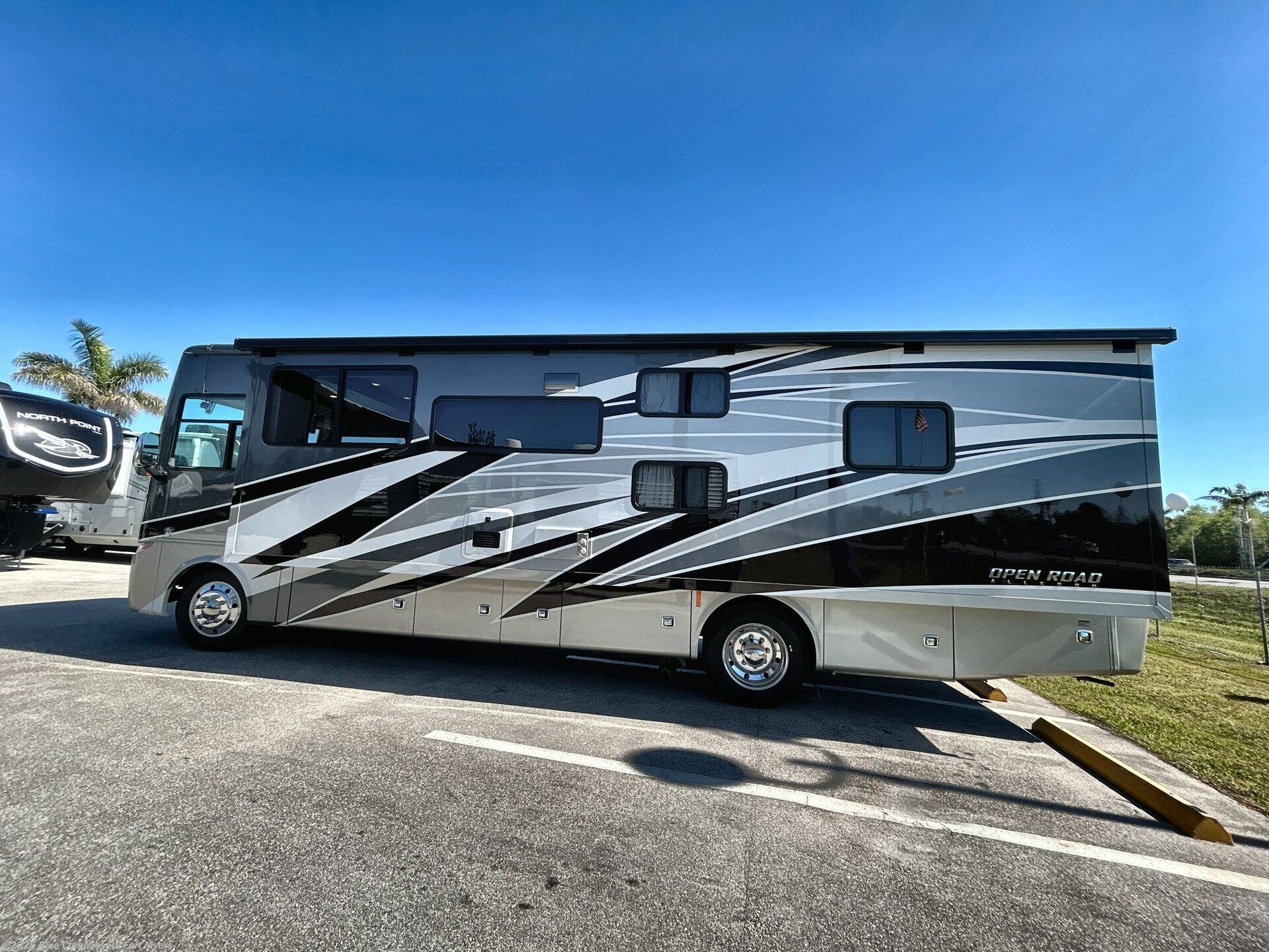 Email now about this 2022 Tiffin Open Road Allegro 32 FA! Used 2022 Tiffin Open Road Allegro 32 FA available in Fort Myers, Florida