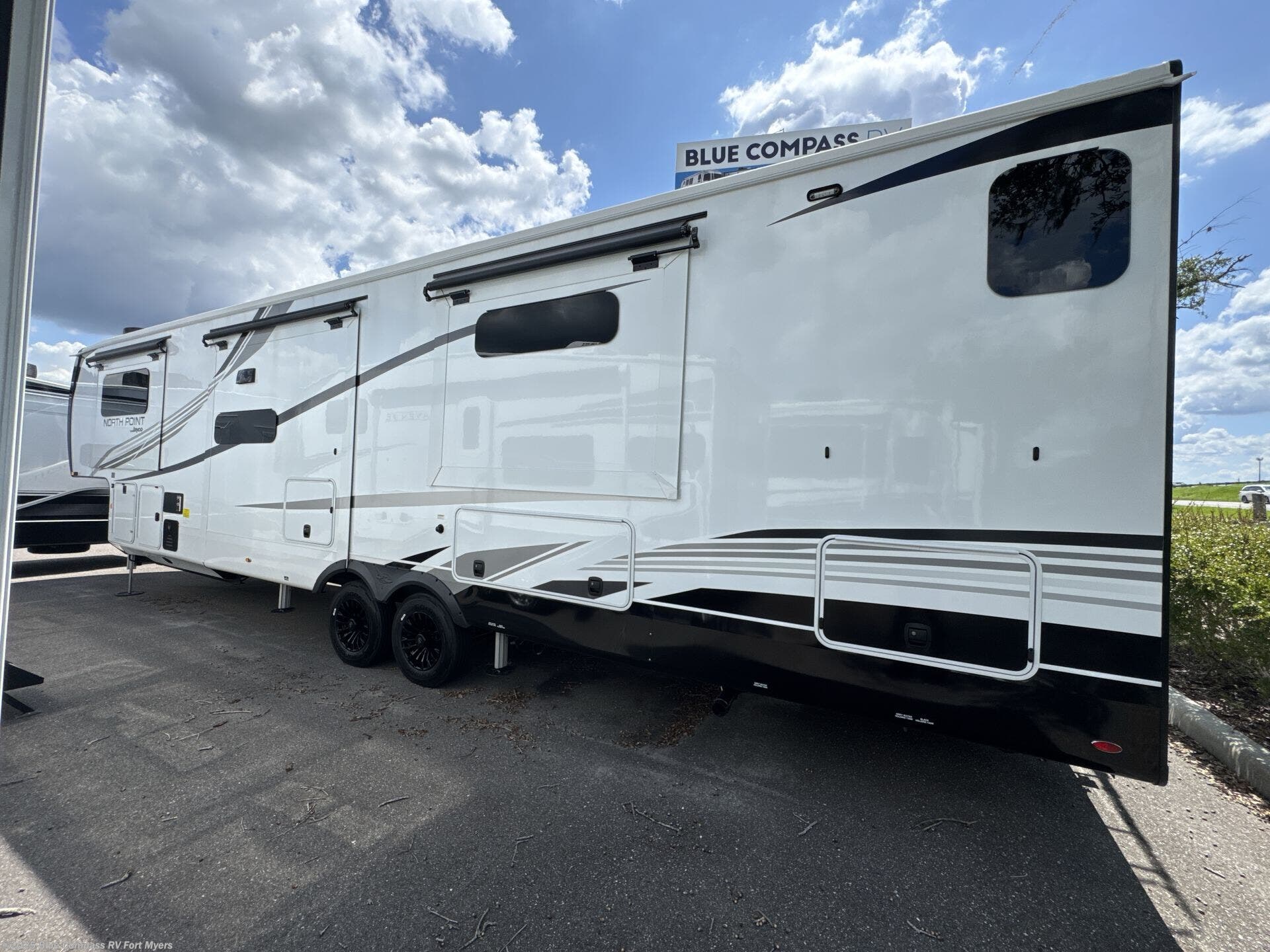 New 2025 Jayco North Point 382FLRB available in Fort Myers, Florida
