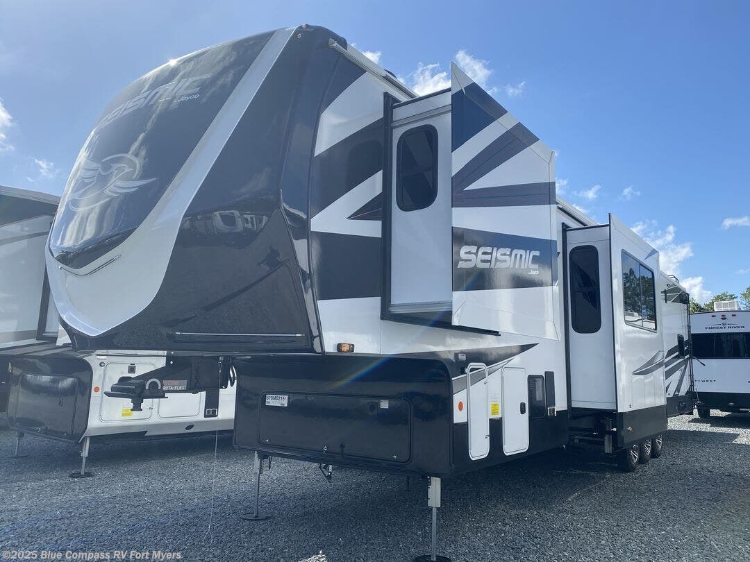 New 2025 Jayco Seismic 399 available in Fort Myers, Florida