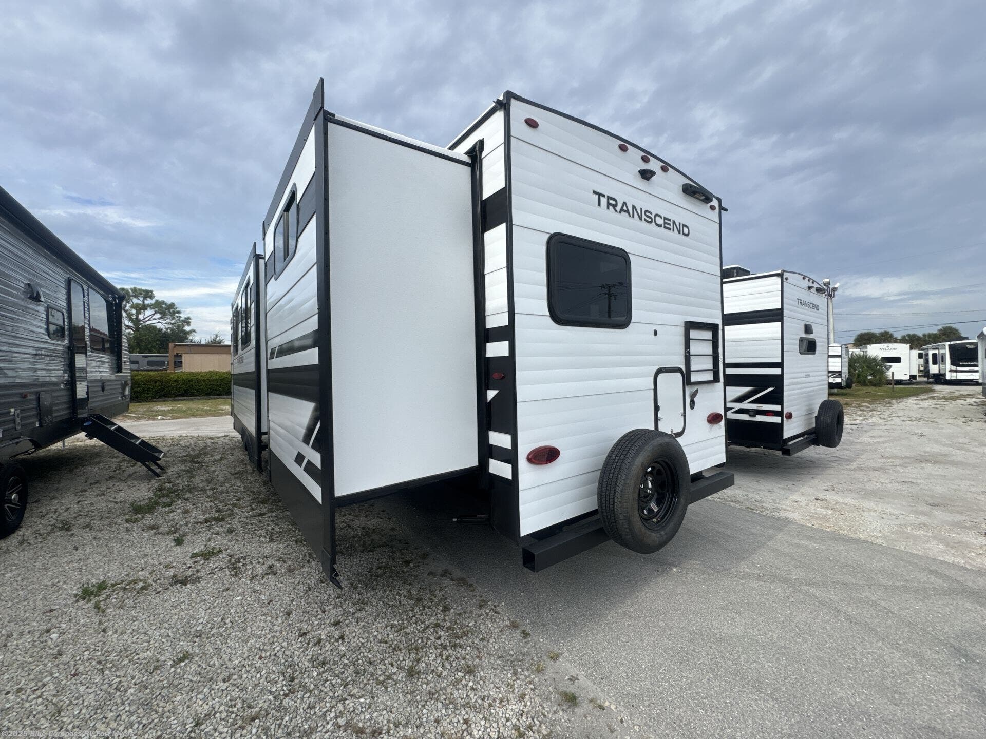 Contact us now about this 2026 Grand Design Transcend 335BHT! 2026 Transcend 335BHT by Grand Design from Blue Compass RV Fort Myers in Fort Myers, Florida