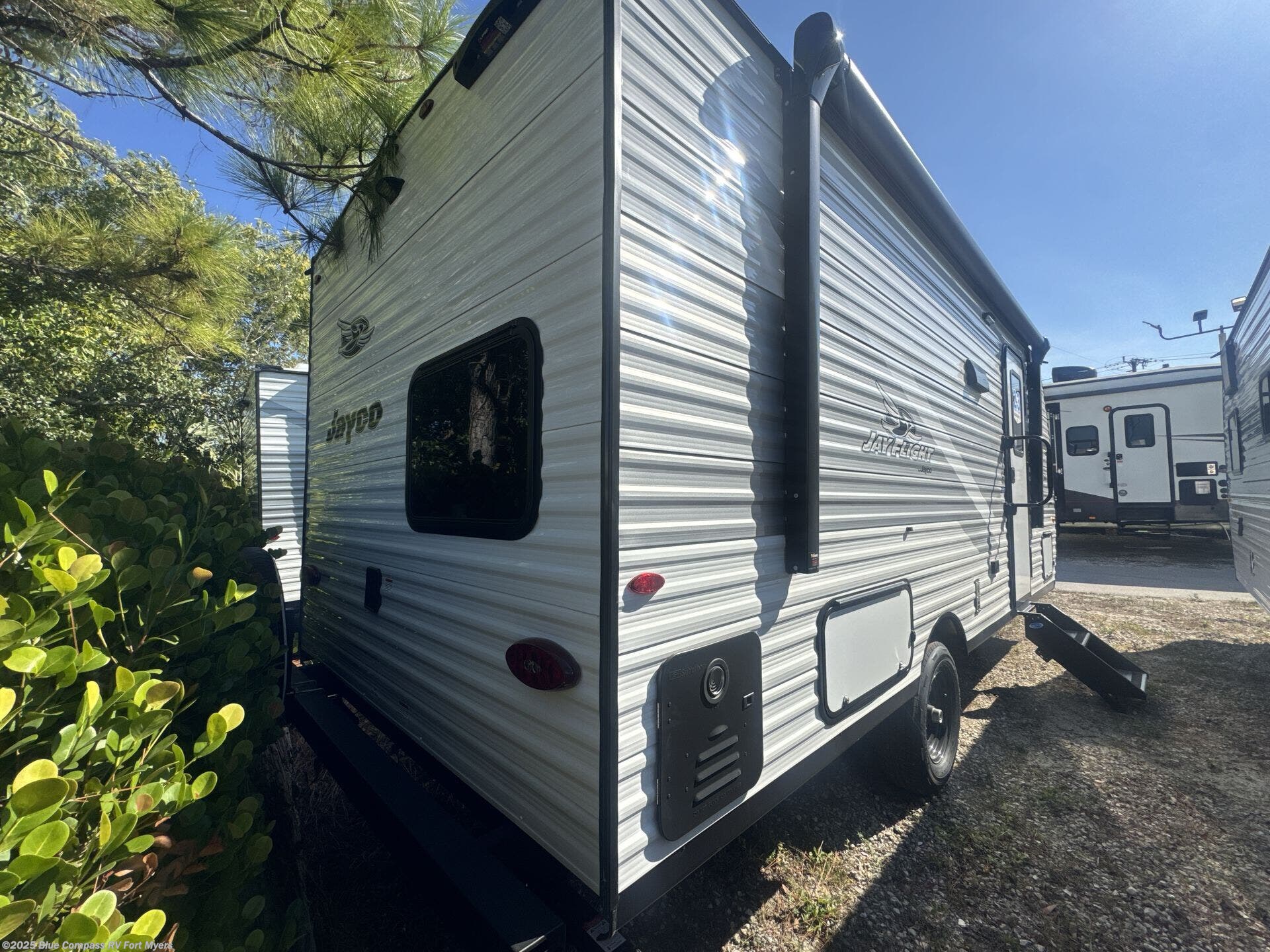 New 2026 Jayco Jay Flight SLX 197MB available in Fort Myers, Florida