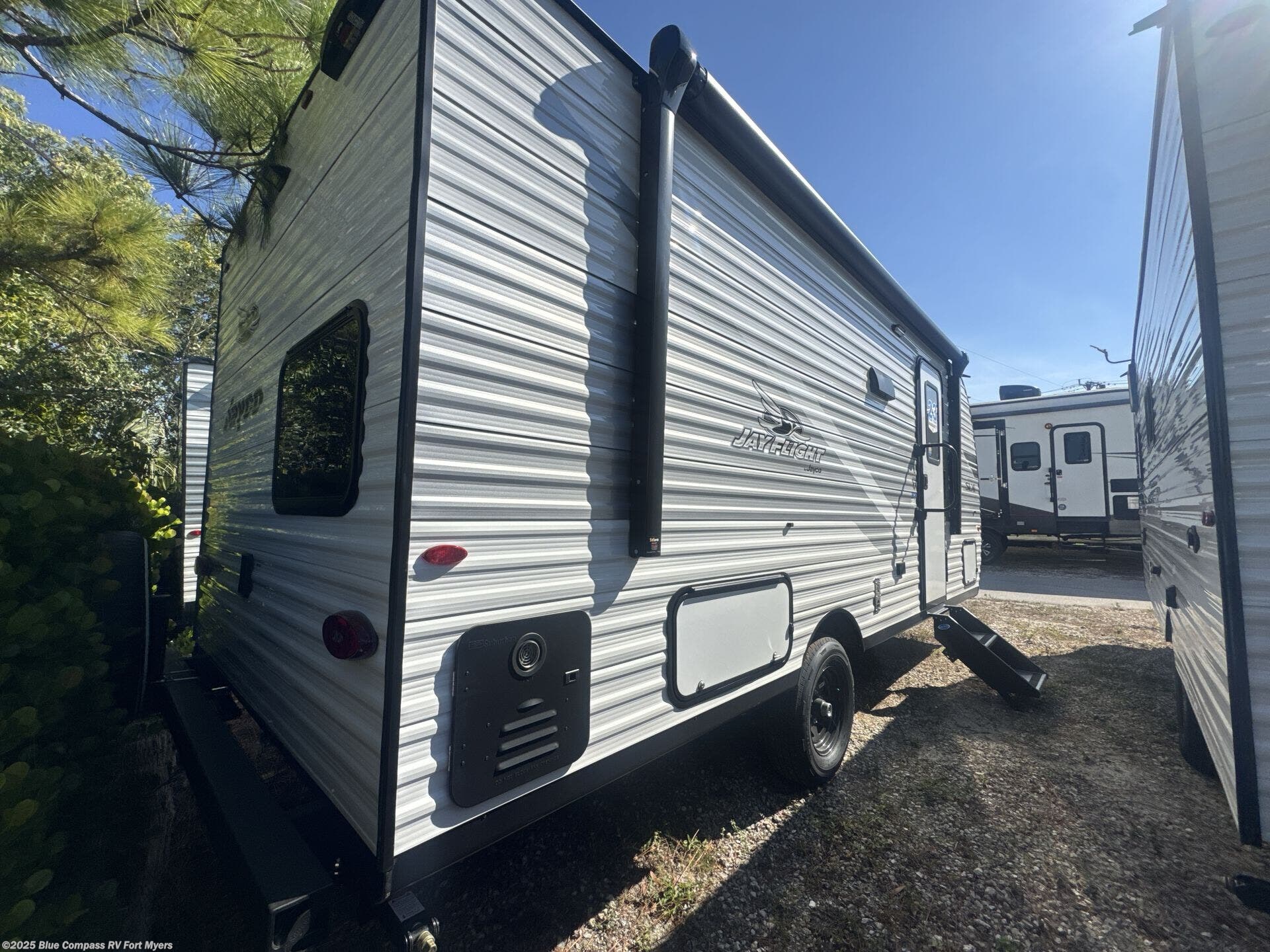 Contact us now about this 2026 Jayco Jay Flight SLX 197MB! 2026 Jay Flight SLX 197MB by Jayco from Blue Compass RV Fort Myers in Fort Myers, Florida