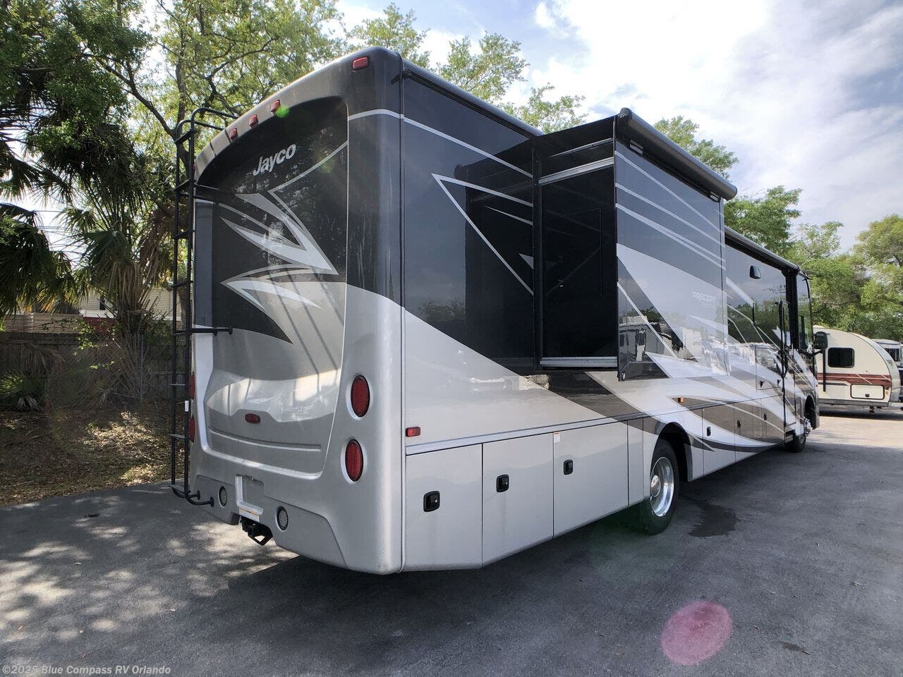 Contact us now about this 2025 Jayco Redhawk 24B! 2025 Redhawk 24B by Jayco from Blue Compass RV Orlando in Casselberry, Florida