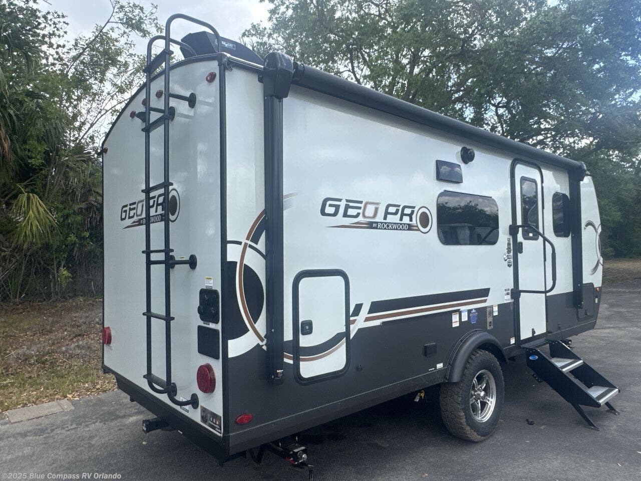 Call now about this 2025 Forest River Rockwood Geo Pro G20FBS! 2025 Forest River Rockwood Geo Pro G20FBS - New Travel Trailer For Sale by Blue Compass RV Orlando in Casselberry, Florida