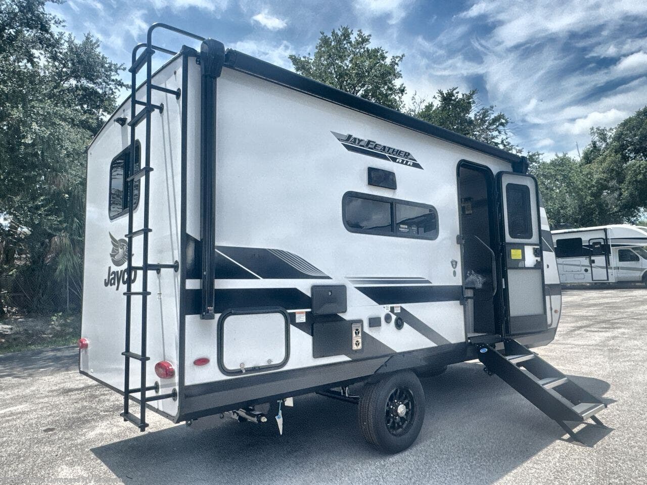 Contact us now about this 2026 Jayco Jay Feather Air 16RB! 2026 Jay Feather Air 16RB by Jayco from Blue Compass RV Orlando in Casselberry, Florida