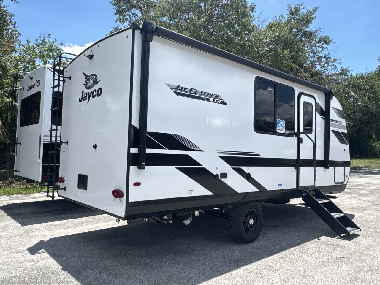 Contact us now about this 2026 Jayco Jay Feather Air 18MBH! 2026 Jay Feather Air 18MBH by Jayco from Blue Compass RV Orlando in Casselberry, Florida