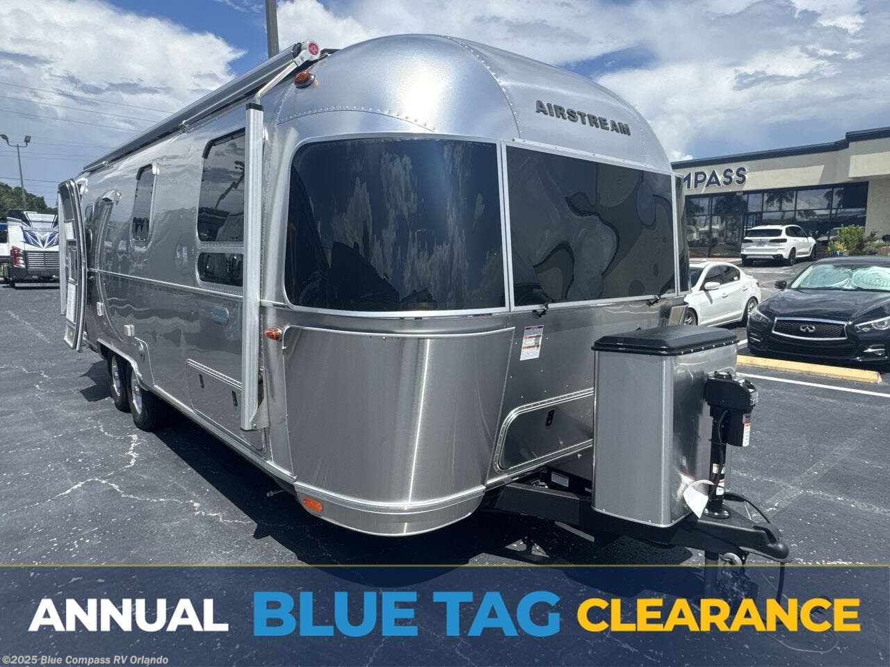 Email now about this 2026 Airstream Globetrotter 27FB Twin! New 2026 Airstream Globetrotter 27FB Twin available in Casselberry, Florida