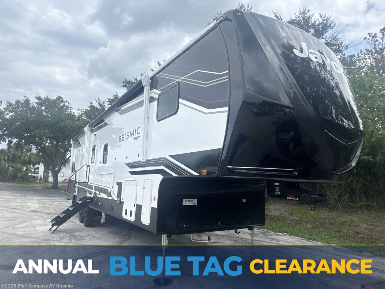 Email now about this 2026 Jayco Seismic 359! New 2026 Jayco Seismic 359 available in Casselberry, Florida