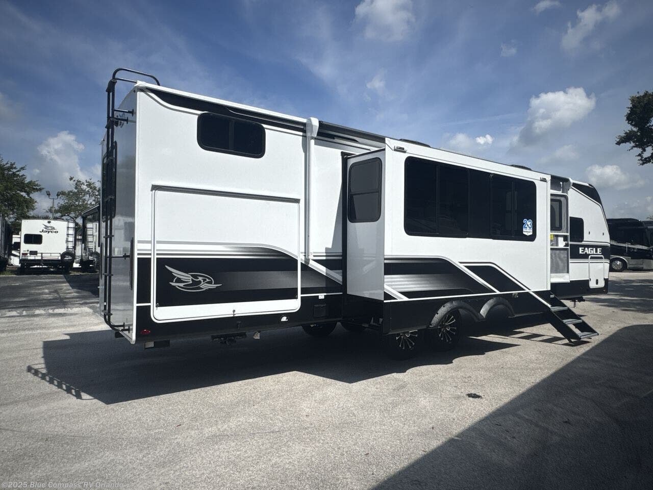 Contact us now about this 2026 Jayco Eagle HT 312BHOK! 2026 Eagle HT 312BHOK by Jayco from Blue Compass RV Orlando in Casselberry, Florida