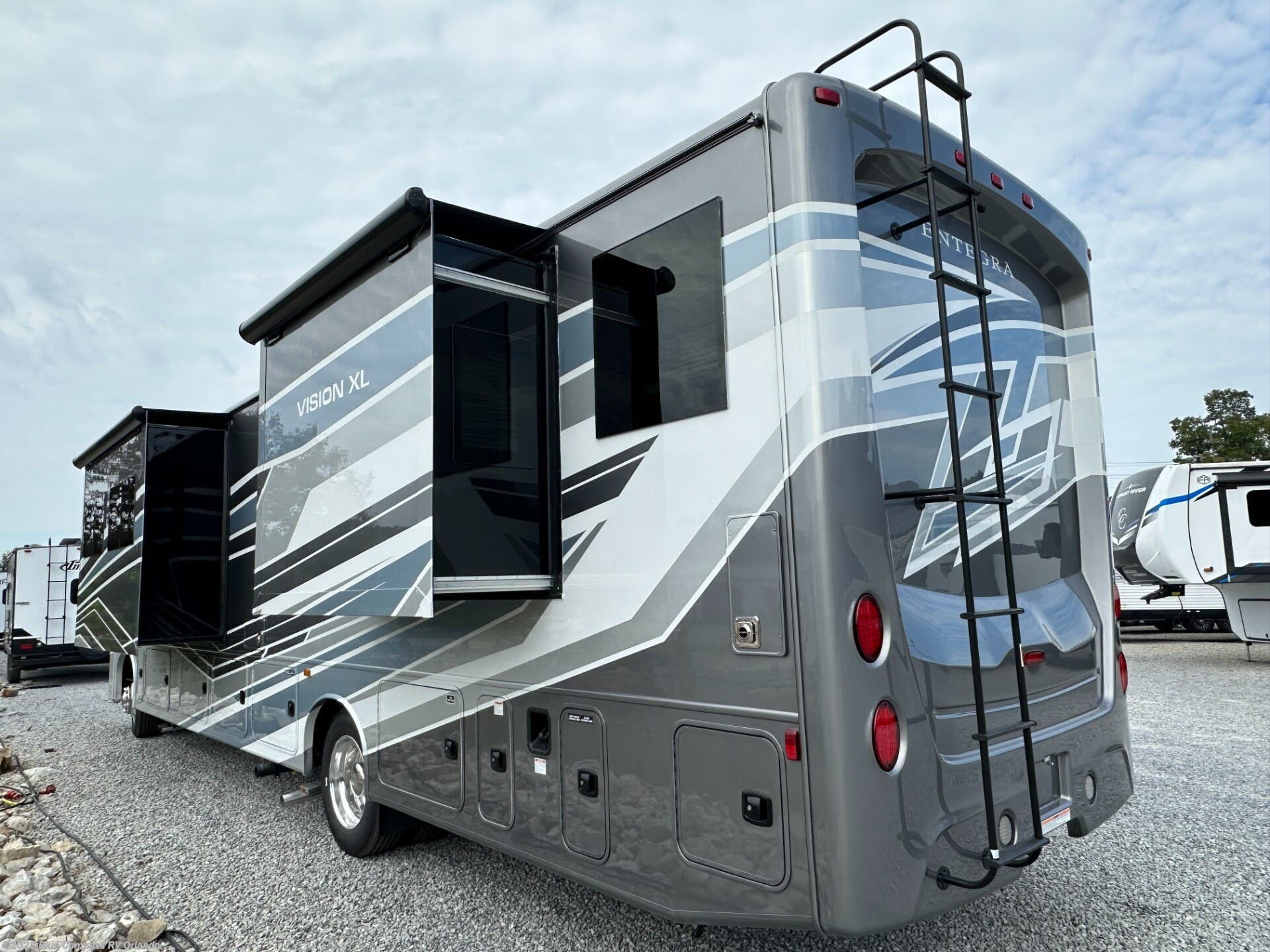 New 2026 Entegra Coach Vision XL 36C available in Casselberry, Florida