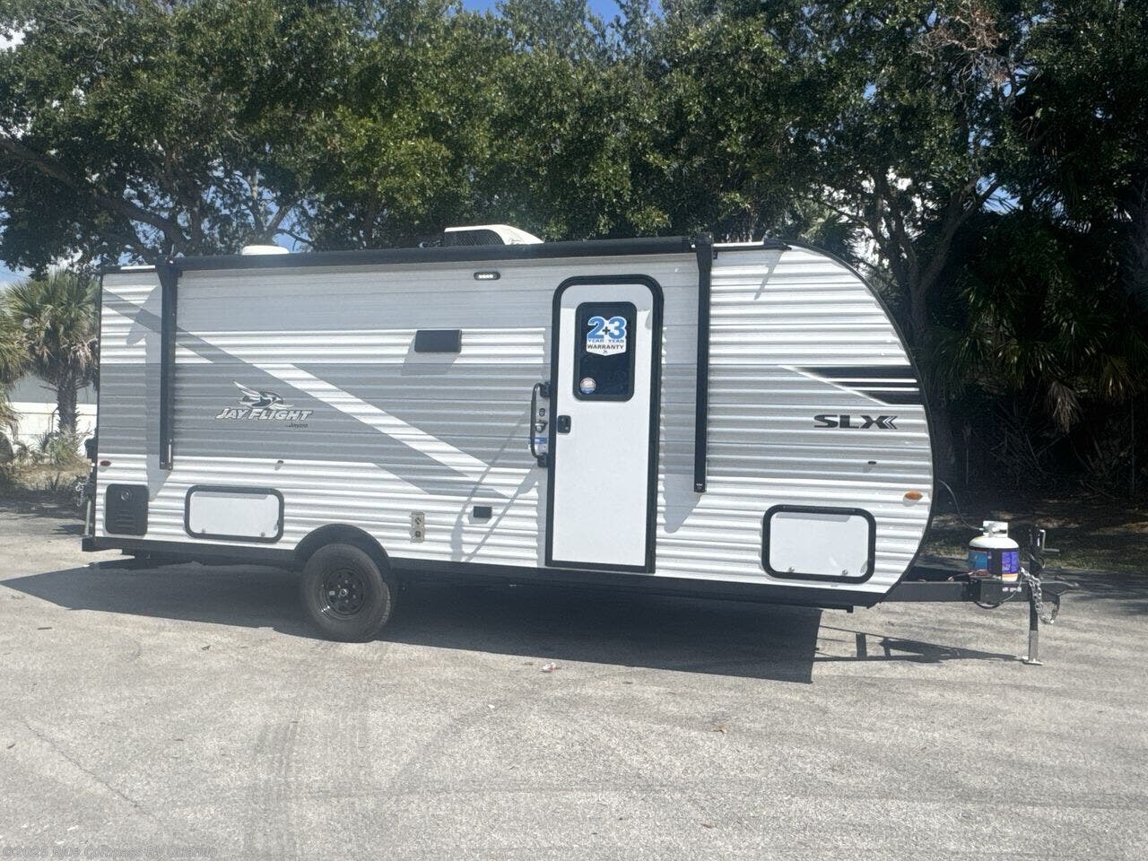 New 2026 Jayco Jay Flight SLX 197MB available in Casselberry, Florida