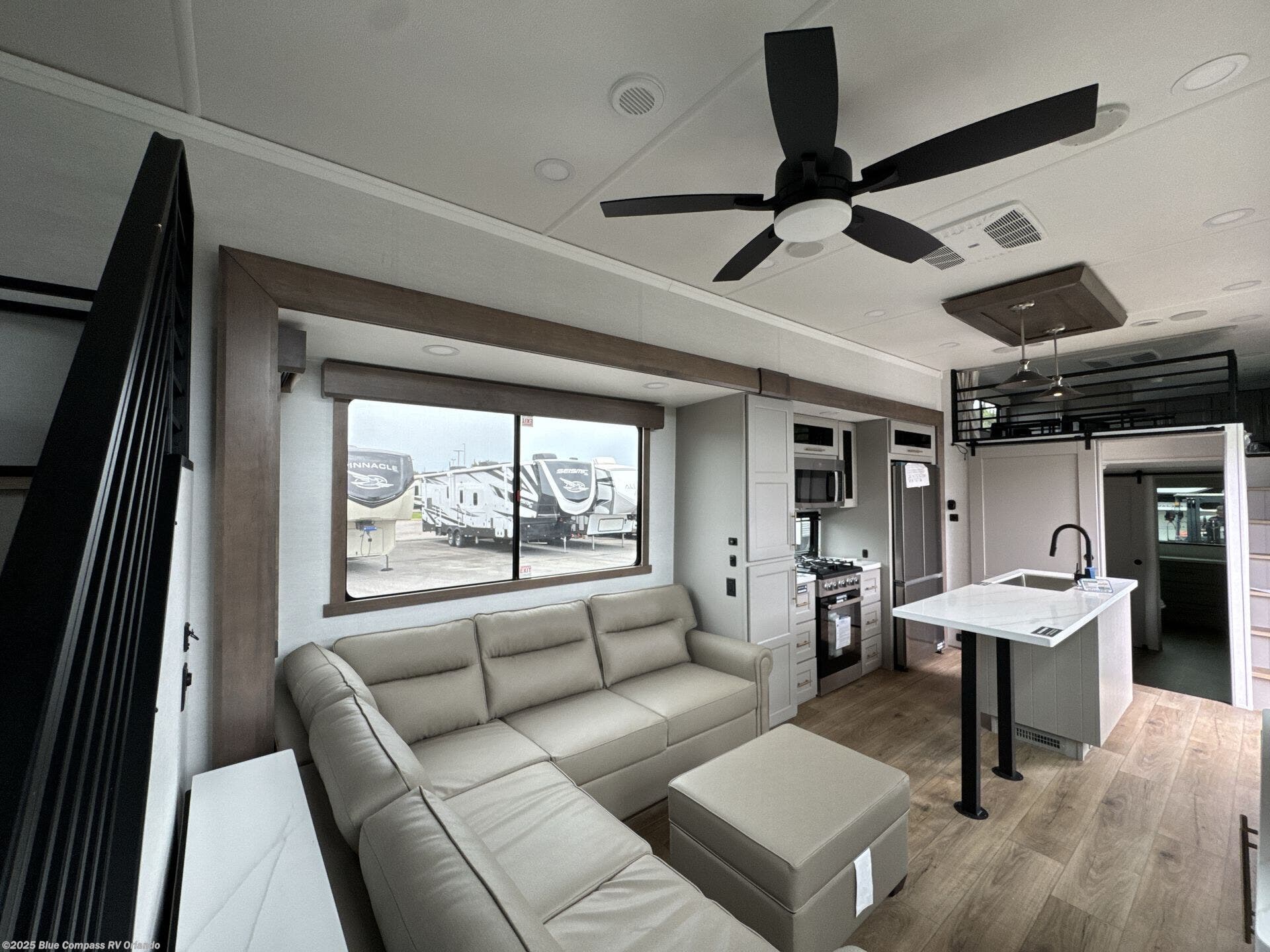 New 2026 Alliance RV Benchmark 44LFT available in Casselberry, Florida