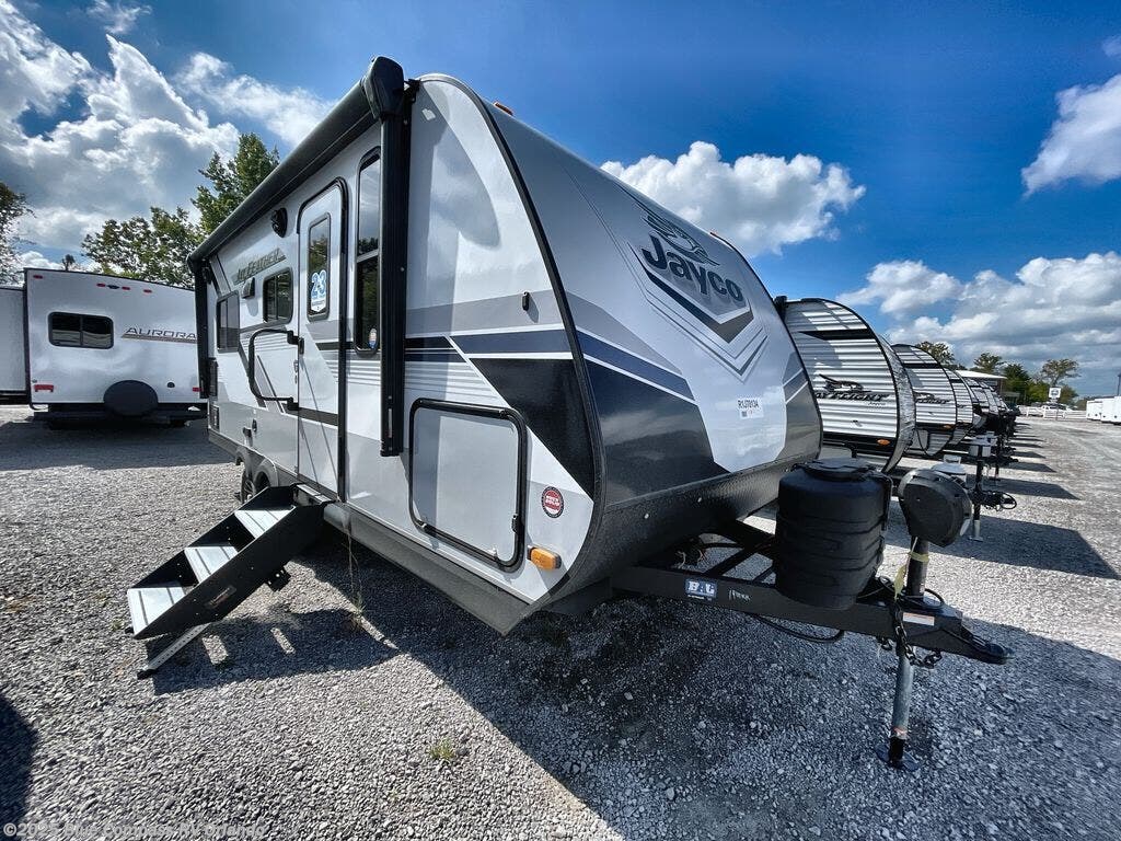 Email now about this 2025 Jayco Jay Feather 19MRK! New 2025 Jayco Jay Feather 19MRK available in Casselberry, Florida