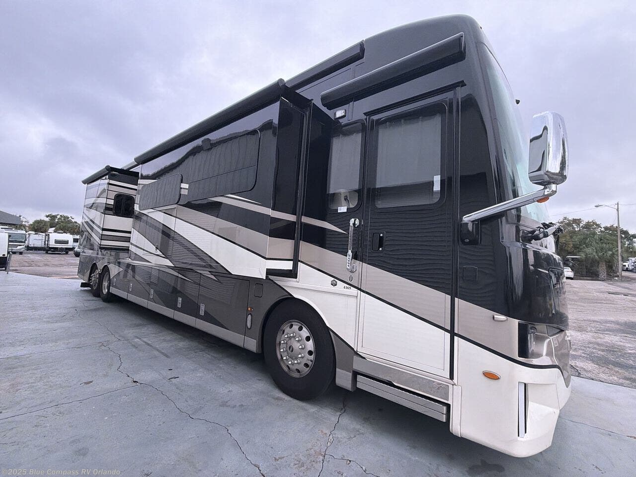 Used 2023 Newmar Dutch Star 4369 available in Casselberry, Florida
