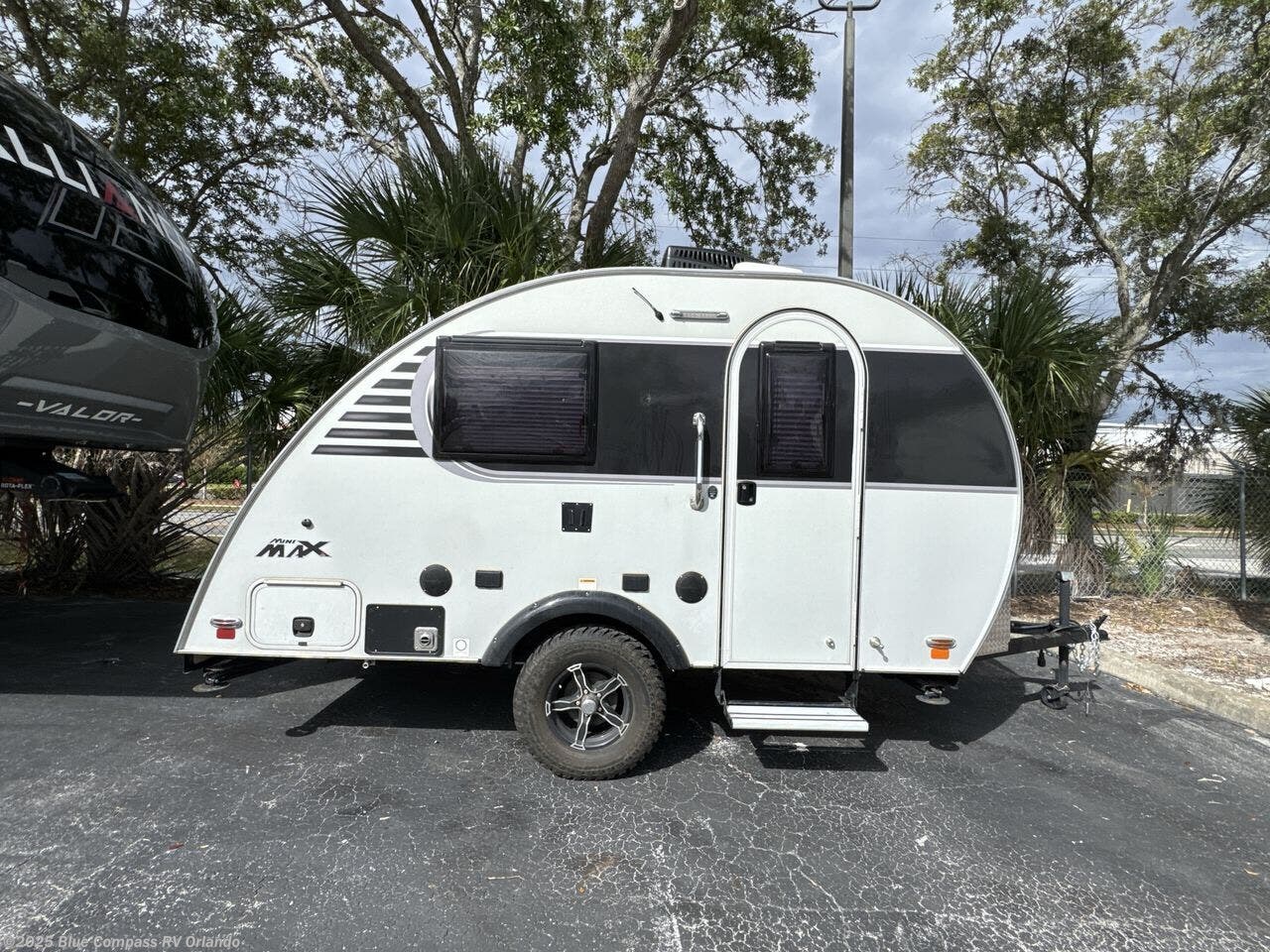 Contact us now about this 2023 Little Guy Little Guy Mini Max! 2023 Little Guy Mini Max by Little Guy from Blue Compass RV Orlando in Casselberry, Florida