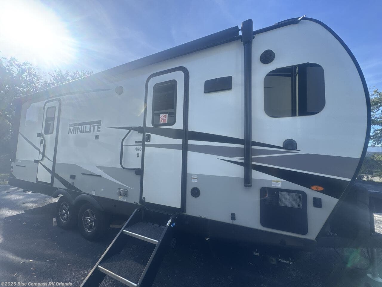 Used 2023 Forest River Rockwood Mini Lite 2516S available in Casselberry, Florida