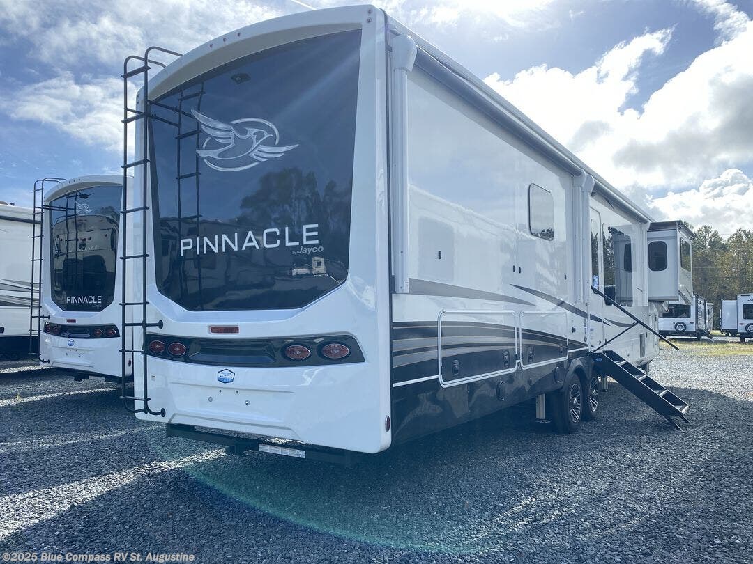 New 2025 Jayco Pinnacle 38FLGS available in St. Augustine, Florida