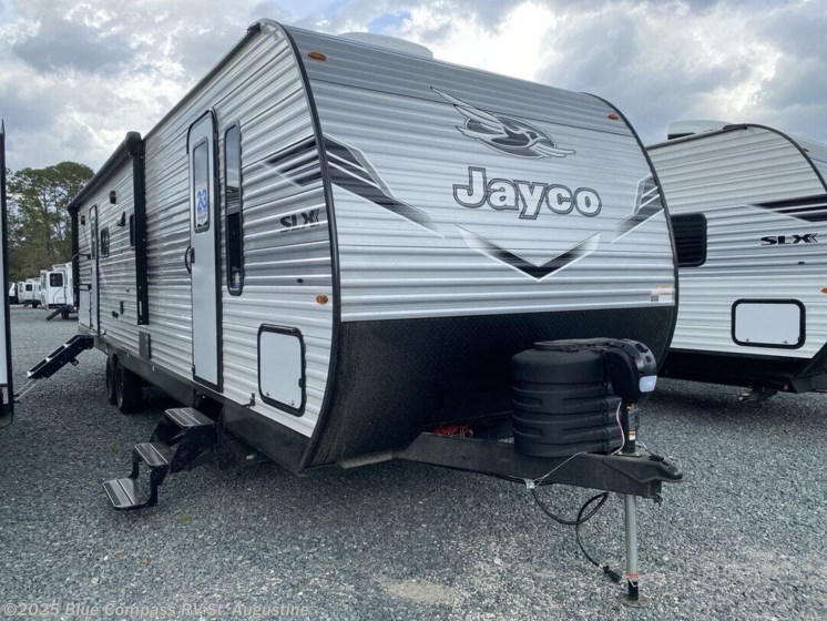 Email now about this 2025 Jayco Jay Flight SLX 330TBS! New 2025 Jayco Jay Flight SLX 330TBS available in St. Augustine, Florida