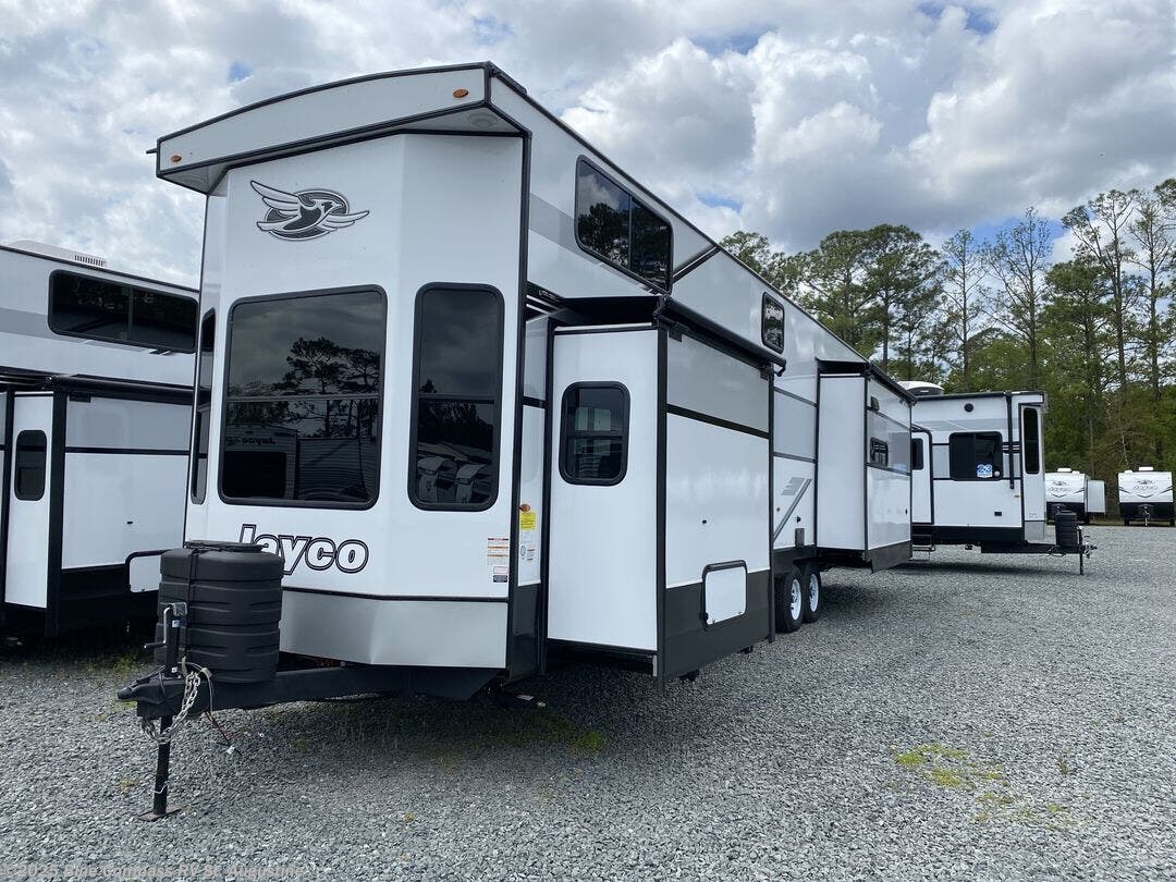 New 2025 Jayco Jay Flight Bungalow 40DLFT available in St. Augustine, Florida