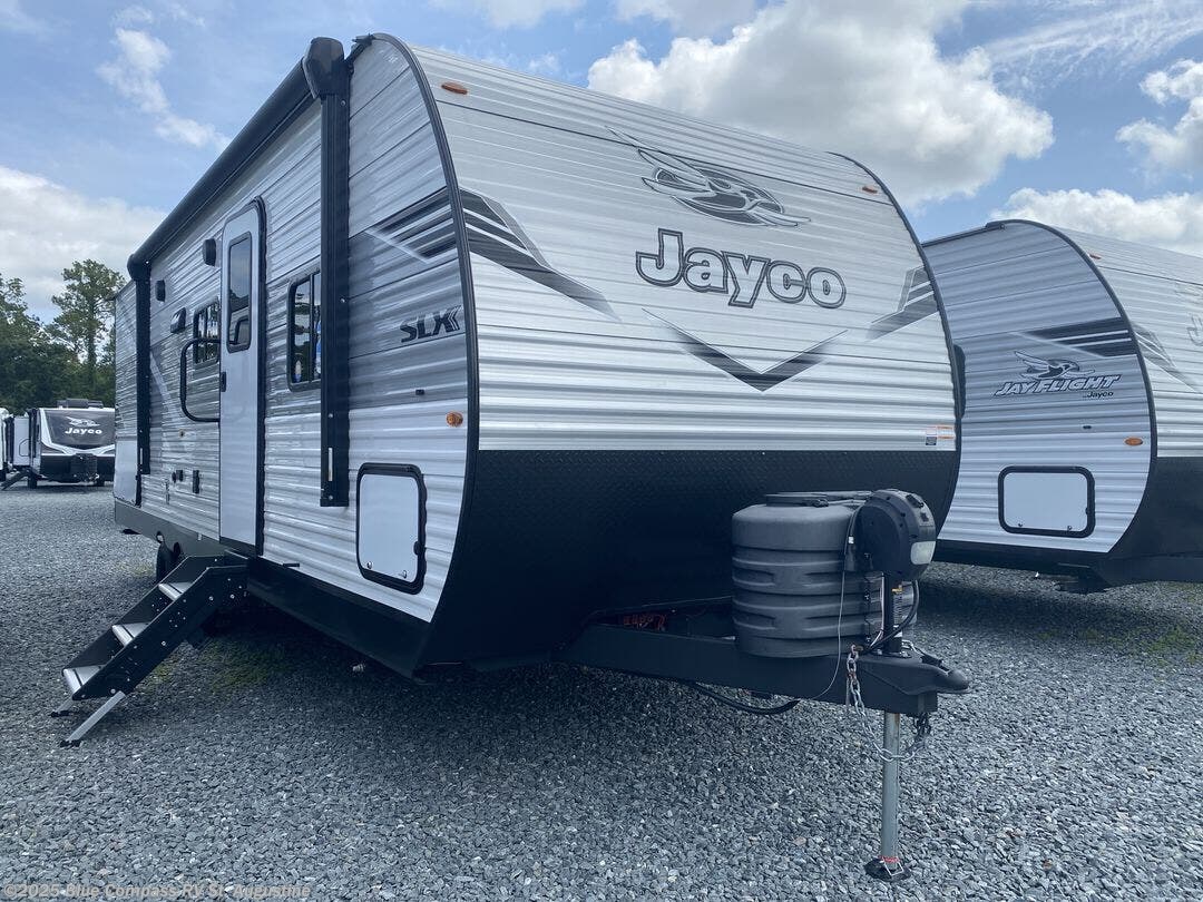 Contact us now about this 2025 Jayco Jay Flight SLX 261BHS! 2025 Jay Flight SLX 261BHS by Jayco from Blue Compass RV St. Augustine in St. Augustine, Florida