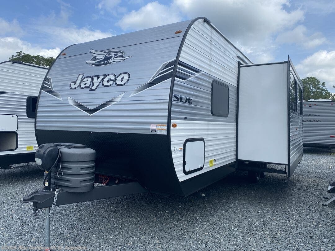 New 2025 Jayco Jay Flight SLX 261BHS available in St. Augustine, Florida