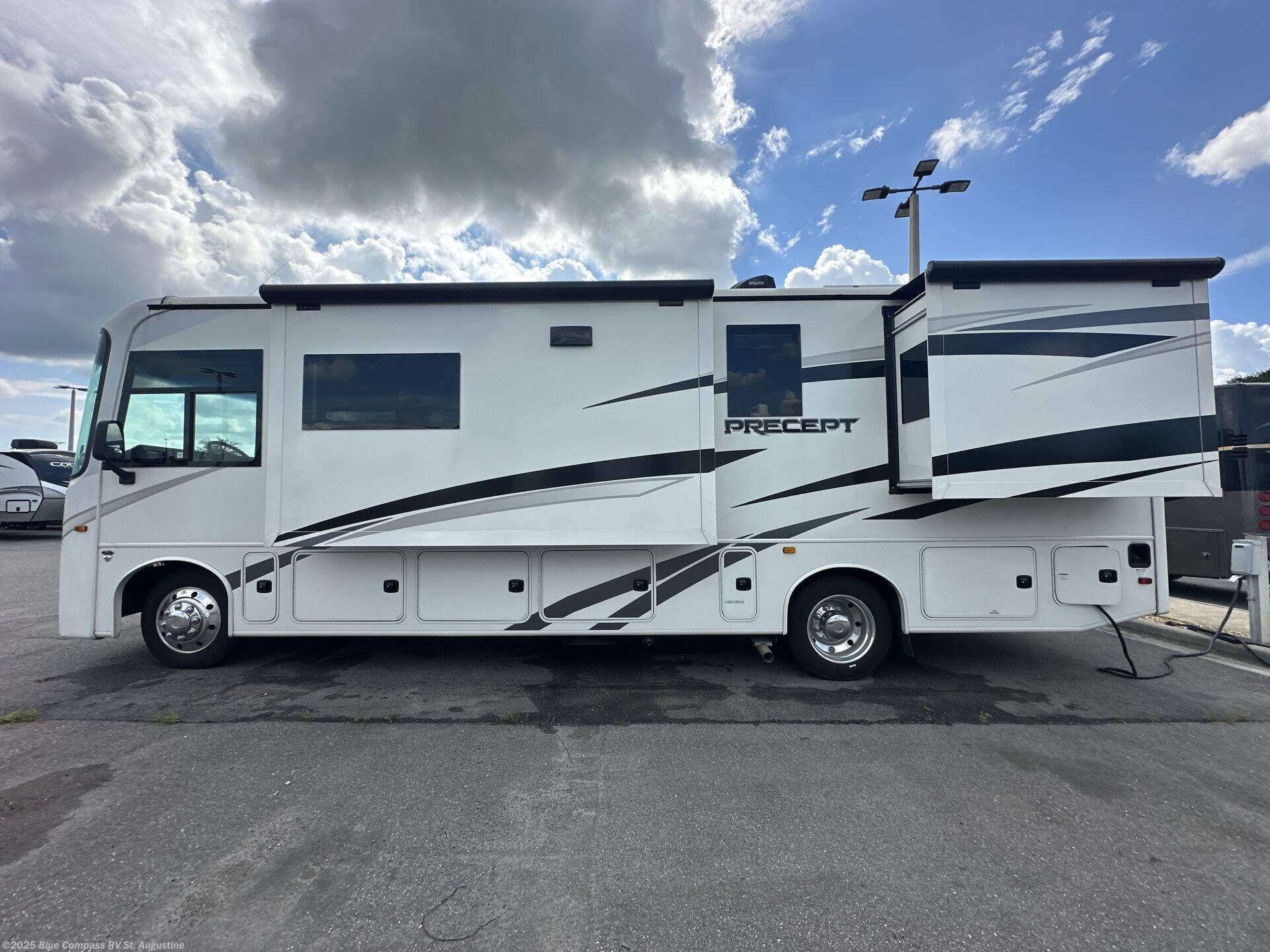 Contact us now about this 2024 Jayco Precept 31ul! 2024 Precept 31ul by Jayco from Blue Compass RV St. Augustine in St. Augustine, Florida