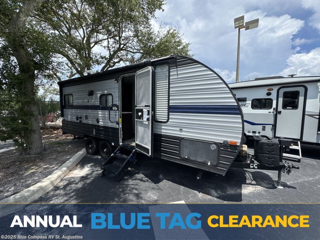 Email now about this 2019 Forest River Cherokee Grey Wolf 20RDSE! Used 2019 Forest River Cherokee Grey Wolf 20RDSE available in St. Augustine, Florida