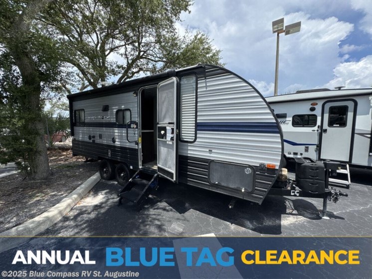 Email now about this 2019 Forest River Cherokee Grey Wolf 20RDSE! Used 2019 Forest River Cherokee Grey Wolf 20RDSE available in St. Augustine, Florida