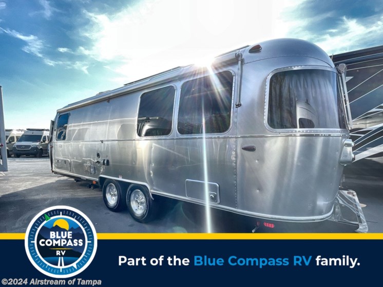New 2024 Airstream Globetrotter 27FB Twin available in Dover, Florida