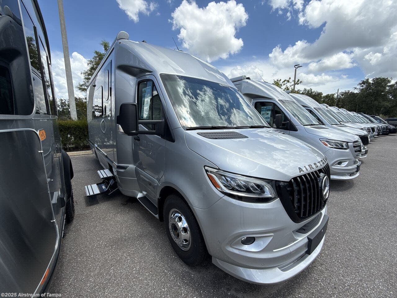 New 2025 Airstream Atlas Murphy Suite available in Dover, Florida