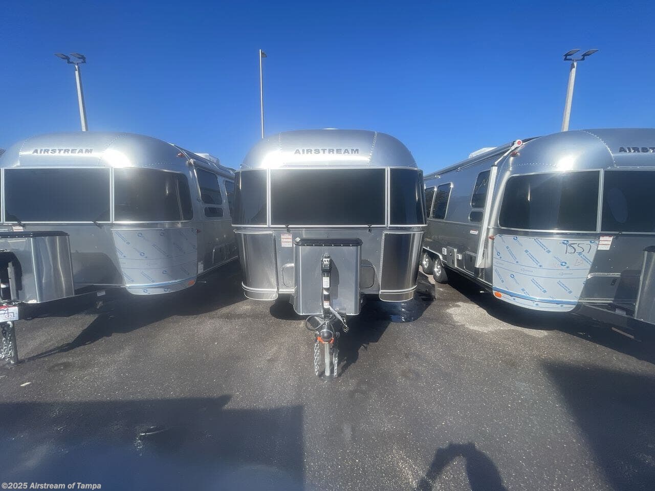 New 2026 Airstream International 27FB Twin available in Dover, Florida