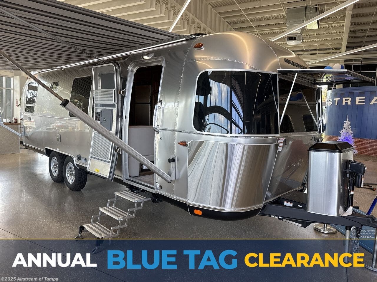 Email now about this 2026 Airstream Classic 28RBQ! New 2026 Airstream Classic 28RBQ available in Dover, Florida