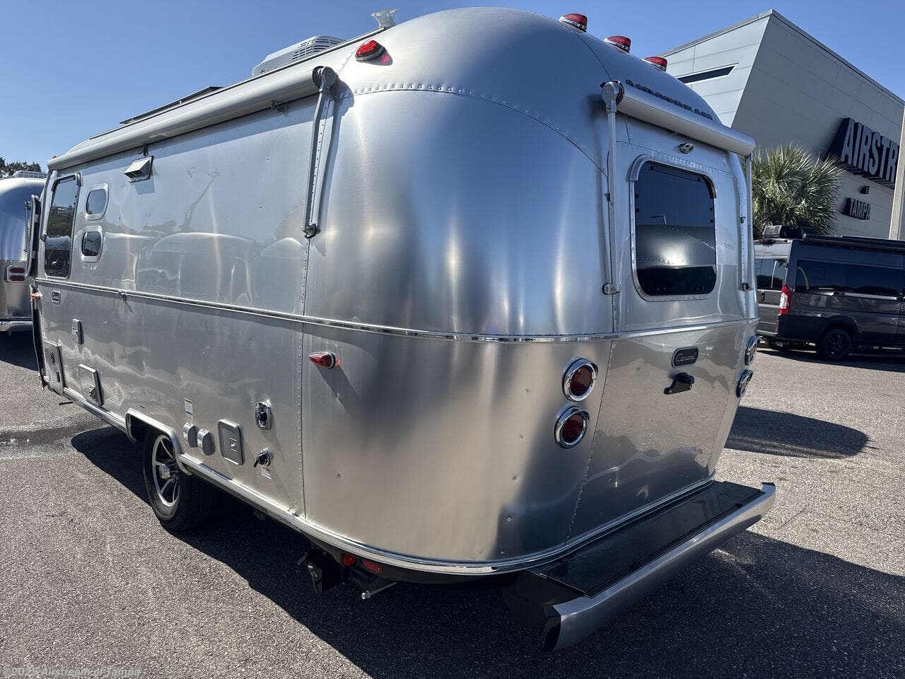 Contact us now about this 2026 Airstream Caravel 22FB! 2026 Caravel 22FB by Airstream from Airstream of Tampa in Dover, Florida