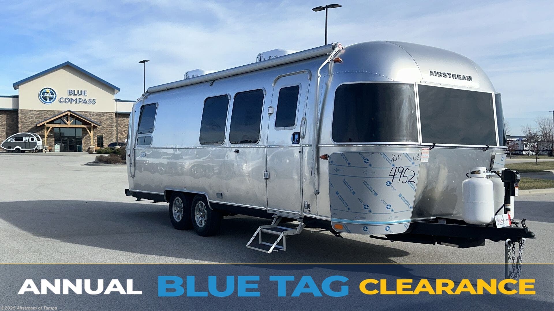 Email now about this 2025 Airstream Flying Cloud 28RB! New 2025 Airstream Flying Cloud 28RB available in Dover, Florida