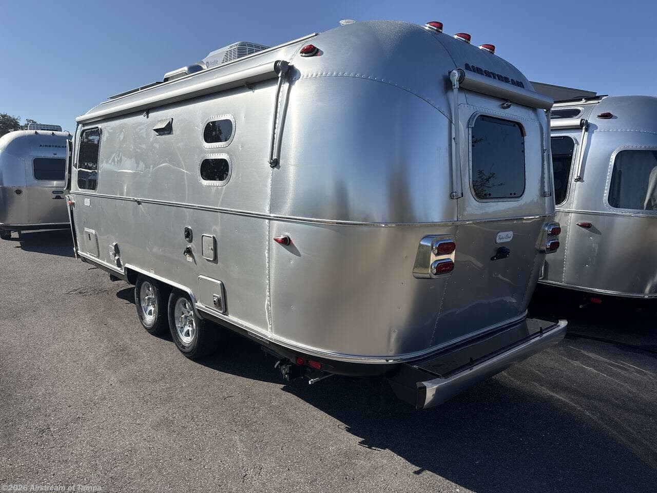 Contact us now about this 2026 Airstream Flying Cloud 23FB Twin! 2026 Flying Cloud 23FB Twin by Airstream from Airstream of Tampa in Dover, Florida