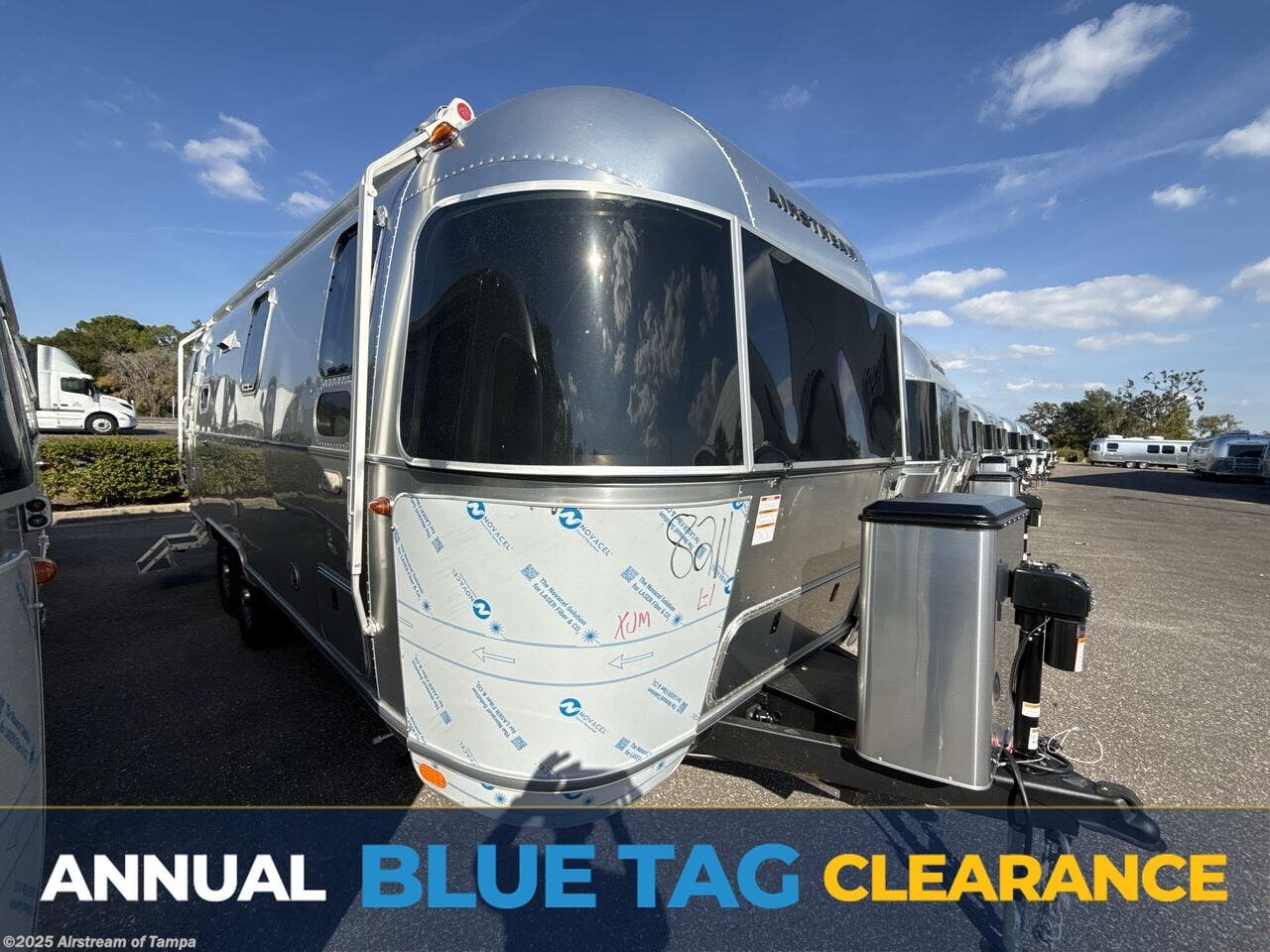 Email now about this 2026 Airstream Trade Wind 25FB Twin! New 2026 Airstream Trade Wind 25FB Twin available in Dover, Florida
