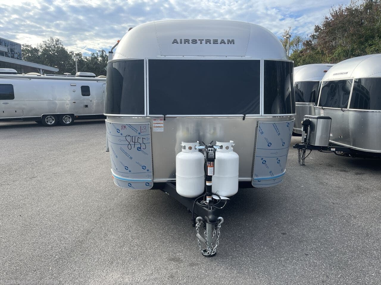Contact us now about this 2026 Miscellaneous Unknown Unknown 30RBQ ! 2026 Unknown Unknown 30RBQ by Miscellaneous from Airstream of Tampa in Dover, Florida