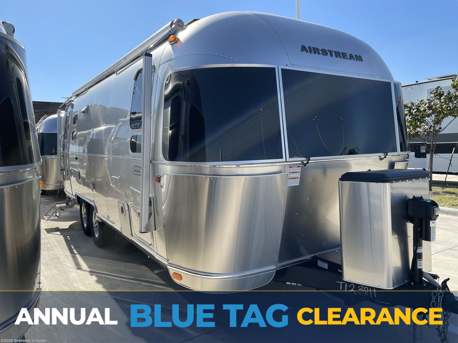 Email now about this 2025 Airstream Globetrotter 25FB! New 2025 Airstream Globetrotter 25FB available in Buda, Texas