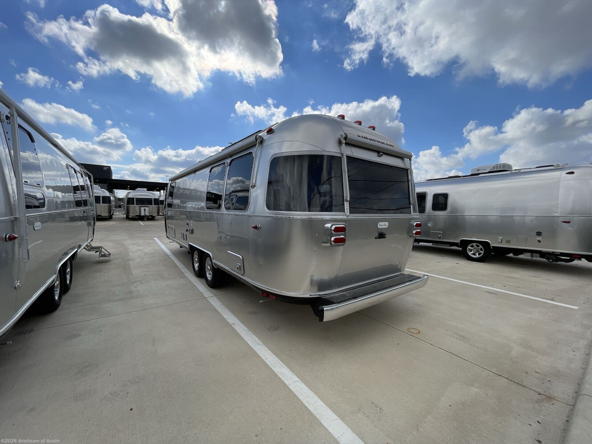 Contact us now about this 2026 Airstream Flying Cloud 27FB Twin! 2026 Flying Cloud 27FB Twin by Airstream from Airstream of Austin in Buda, Texas