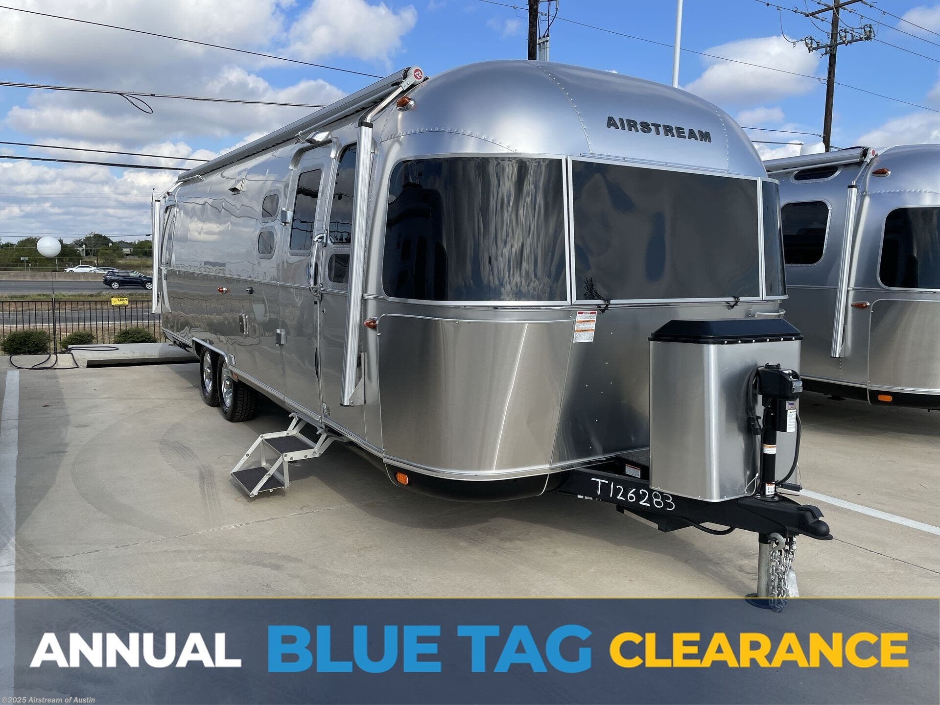 Email now about this 2026 Airstream Classic 30RB Queen! New 2026 Airstream Classic 30RB Queen available in Buda, Texas
