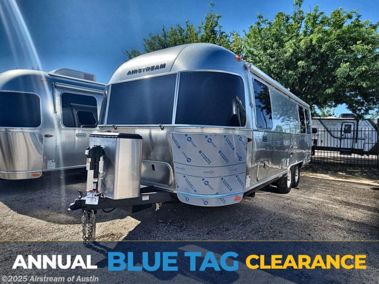 Email now about this 2025 Airstream Globetrotter 25FB Twin! New 2025 Airstream Globetrotter 25FB Twin available in Buda, Texas