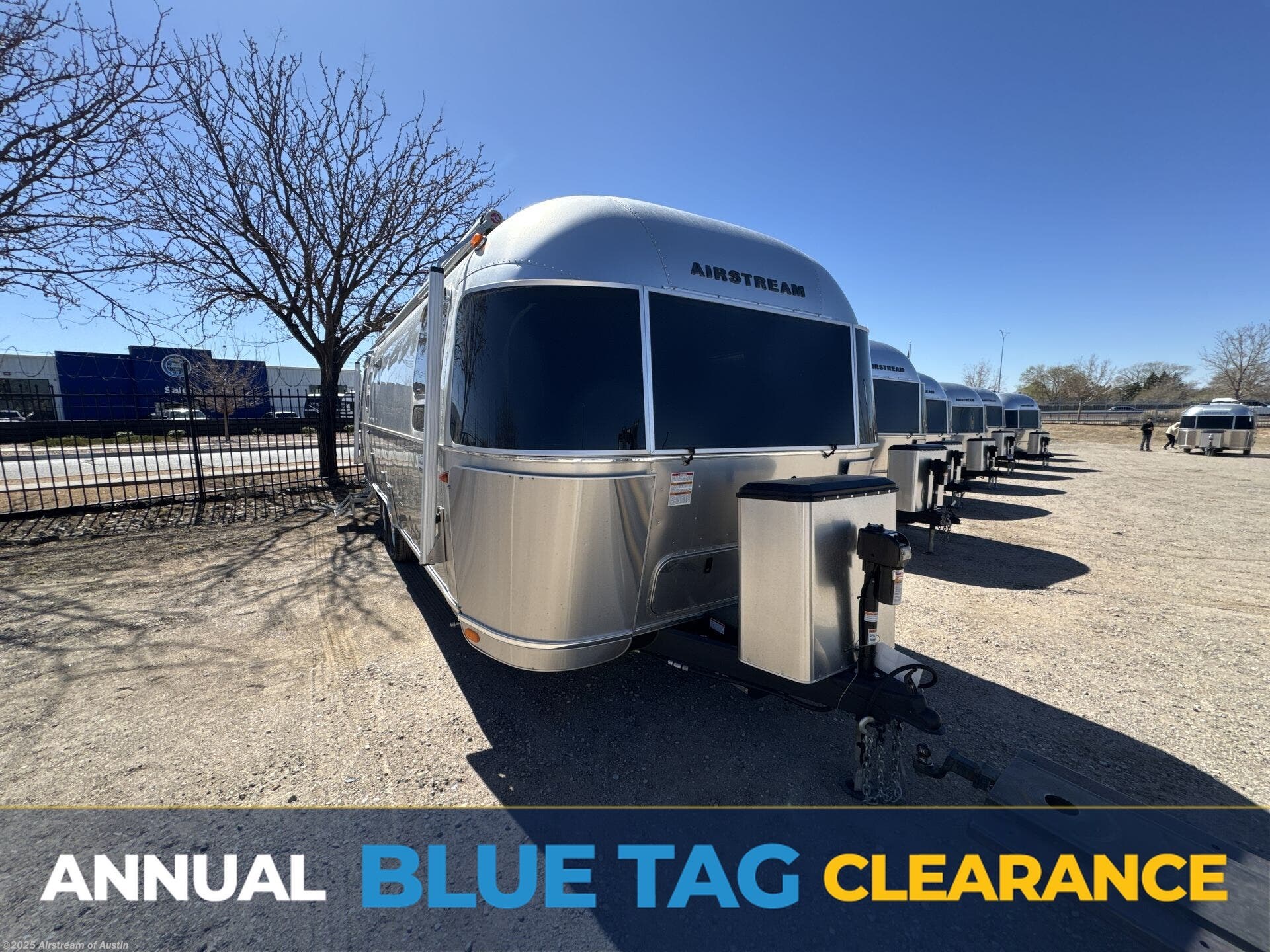 Email now about this 2025 Airstream Globetrotter 27FBQ! New 2025 Airstream Globetrotter 27FBQ available in Buda, Texas