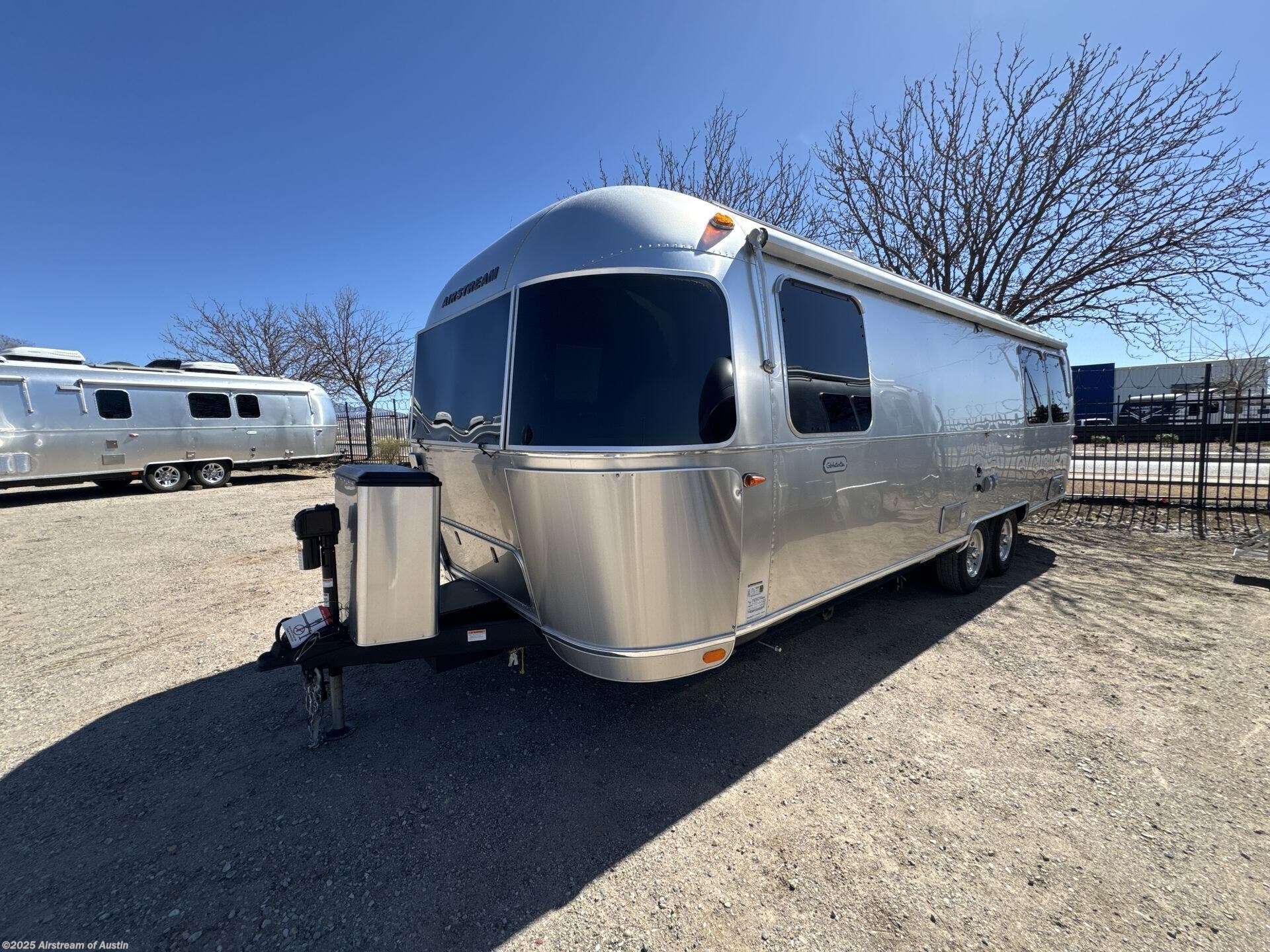 New 2025 Airstream Globetrotter 27FBQ available in Buda, Texas