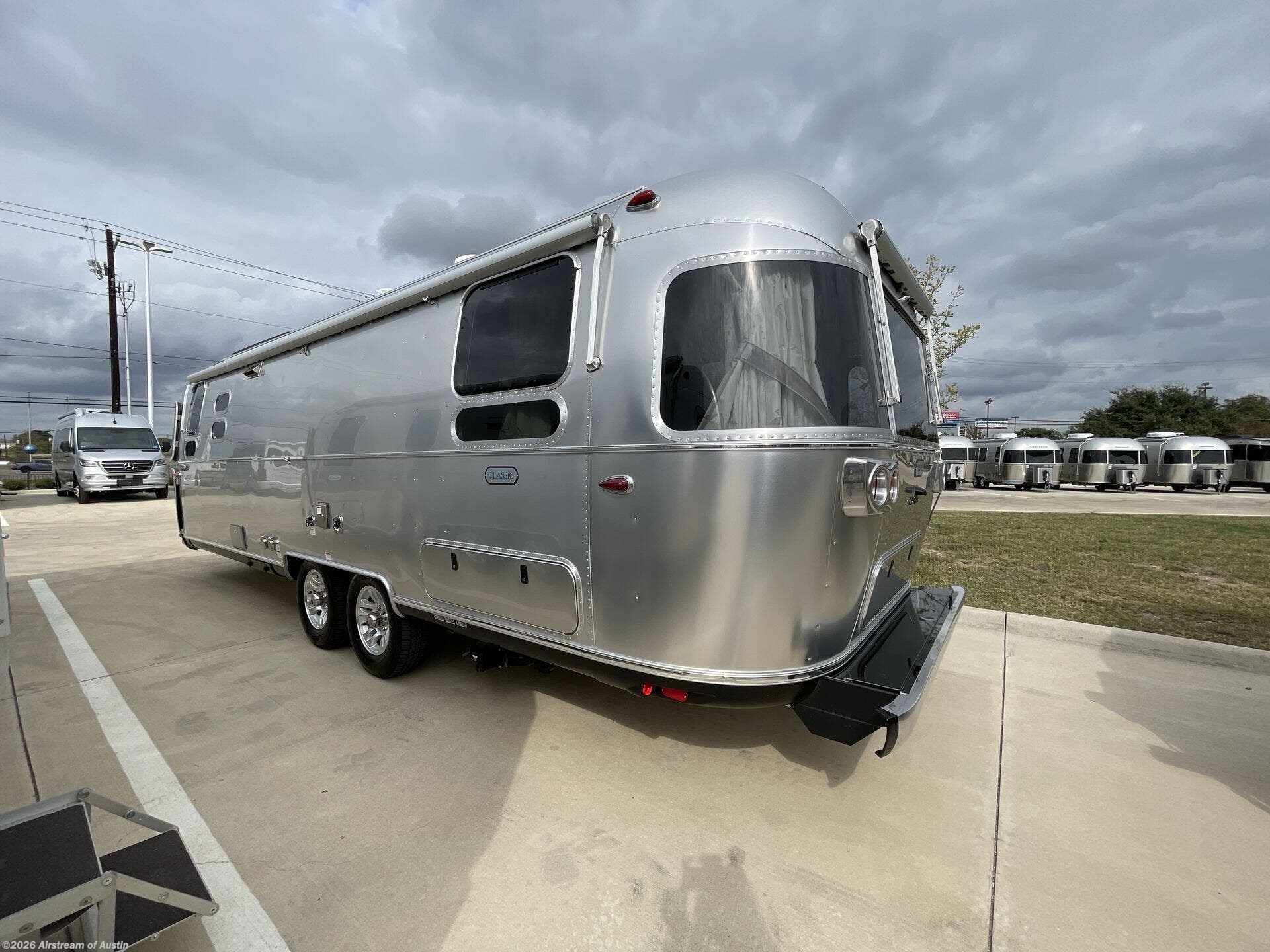 Email now about this 2026 Airstream Classic 28RB Twin! New 2026 Airstream Classic 28RB Twin available in Buda, Texas