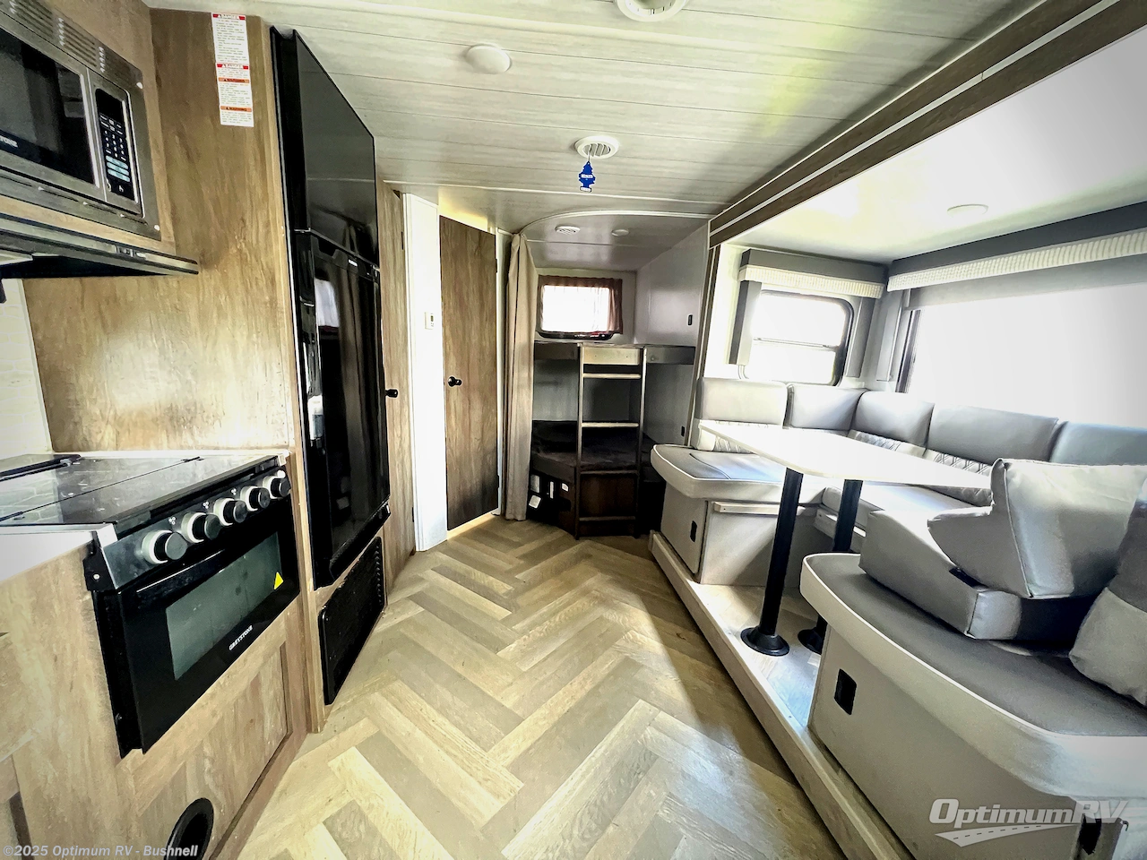 Used 2022 Forest River Wildwood X-Lite 263BHXL available in Bushnell, Florida