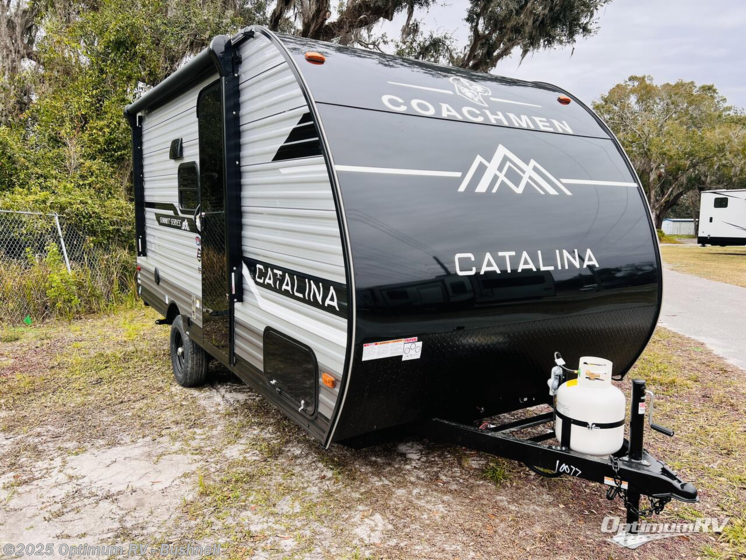 Email now about this 2026 Coachmen Catalina Summit Series 7 164BHX! New 2026 Coachmen Catalina Summit Series 7 164BHX available in Bushnell, Florida