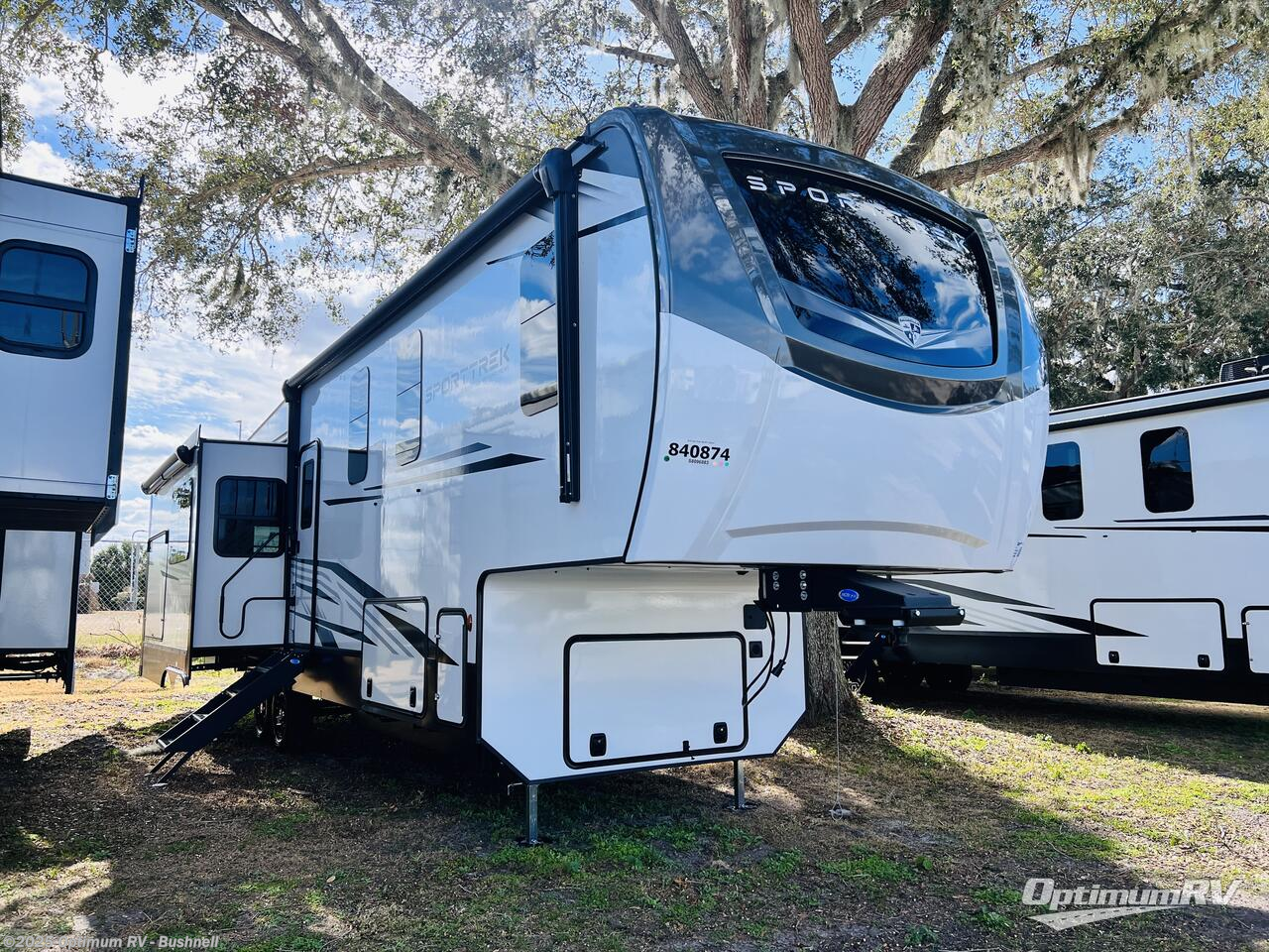 Email now about this 2025 Venture RV SportTrek Touring Edition STTF353VIK! New 2025 Venture RV SportTrek Touring Edition STTF353VIK available in Bushnell, Florida